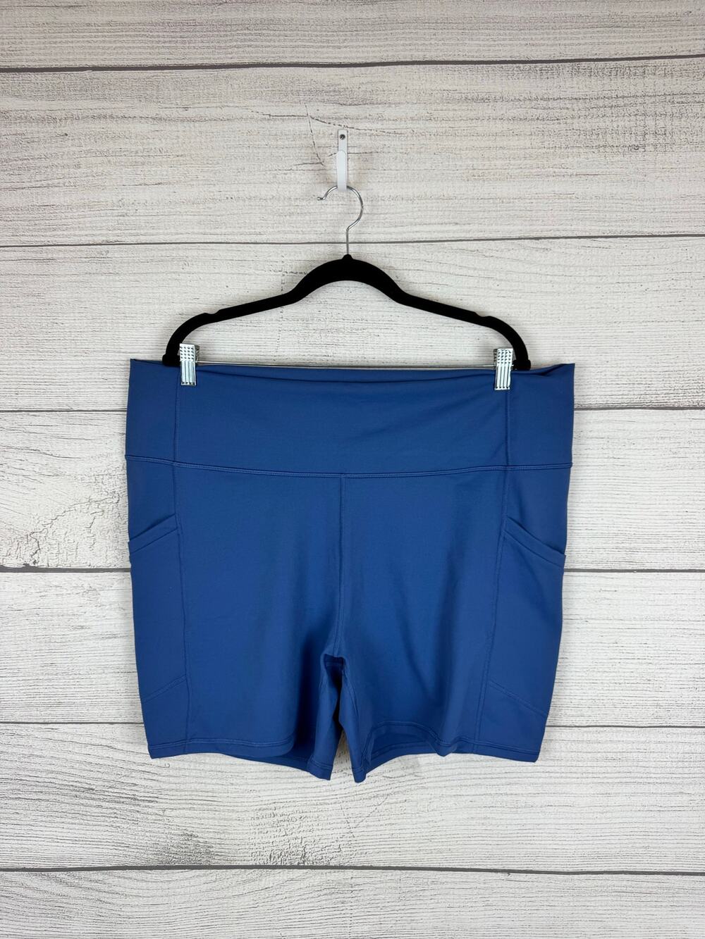 Fabletics Plus Size On The Go Powerhold High Rise Blue Bike Shorts Size 4X